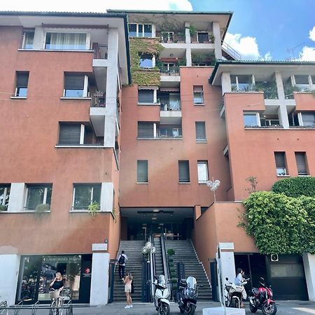 Ca Bela - San Marco Apartment Milan Luaran gambar